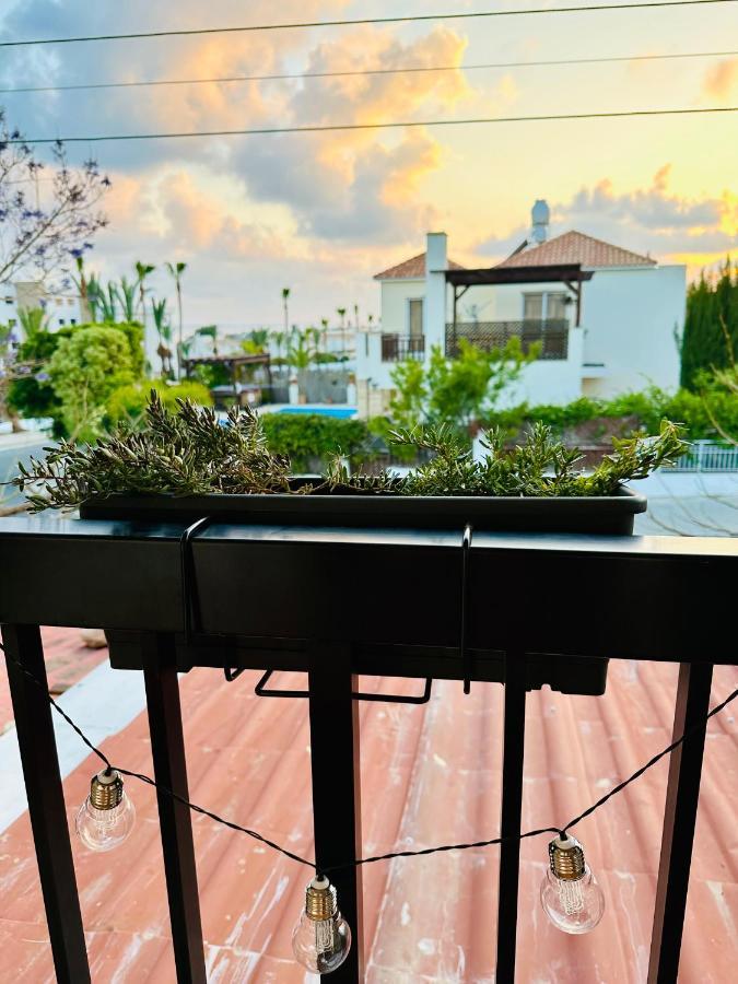 Arya Seaview Apartment In The Heart Of Coral Bay (Adults Only) Exterior foto